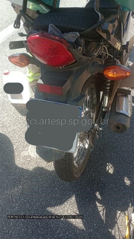 Moto Honda CG 125 no rodoanel