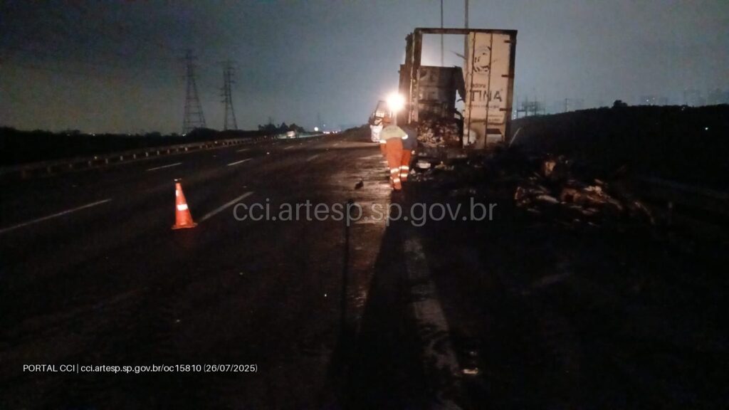 caminhão fogo rodovia ayrton senna estradas