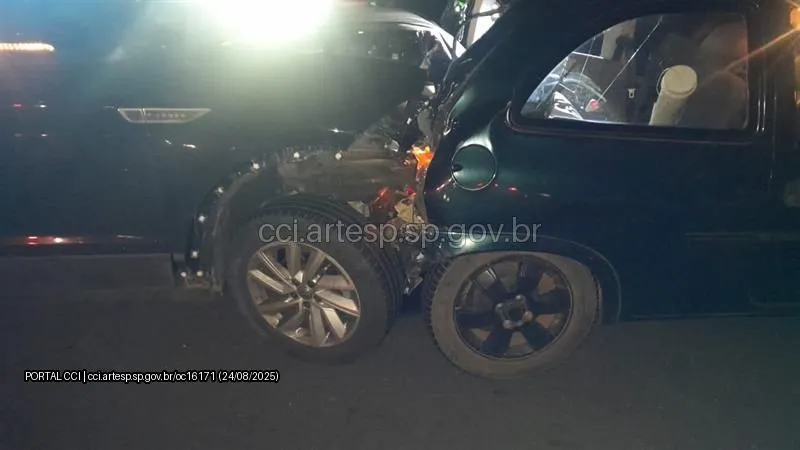 Automóveis GM Corsa e VW T-Cross sp-310 batida