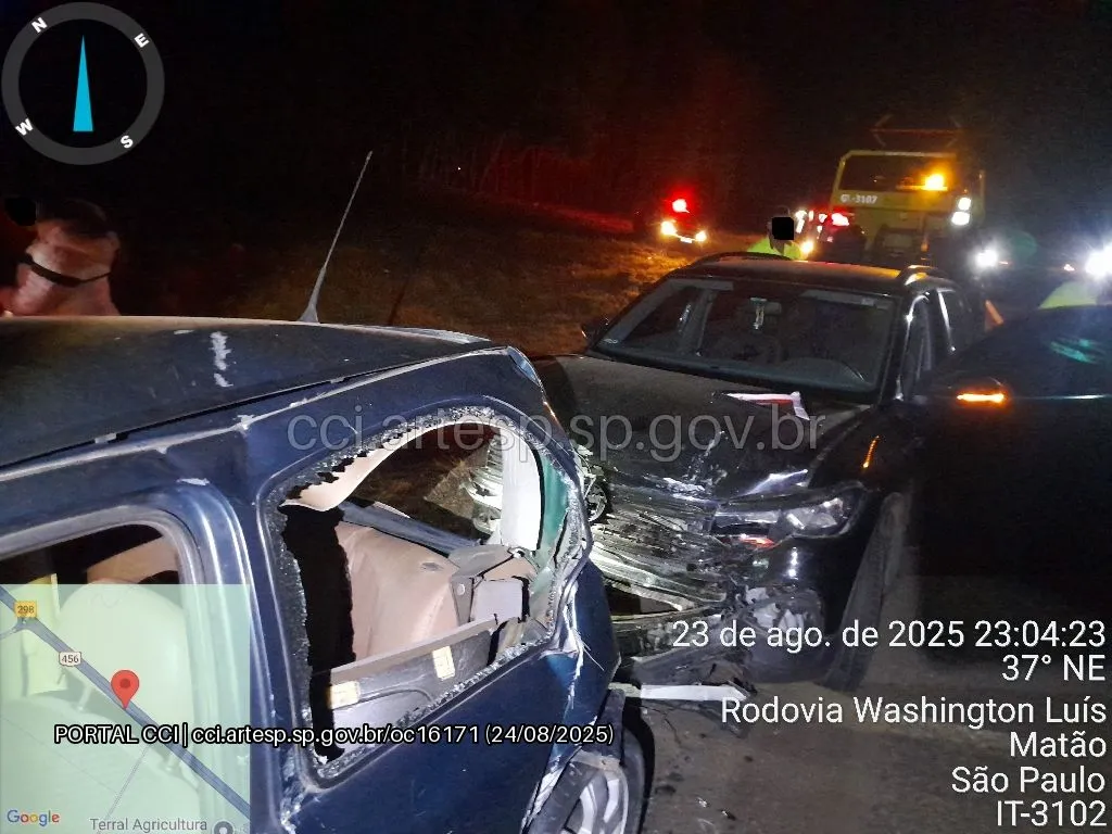 Automóveis GM Corsa e VW T-Cross sp-310 batida