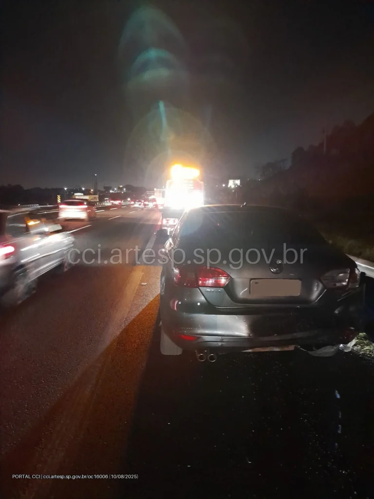Automóvel Jetta rodovia