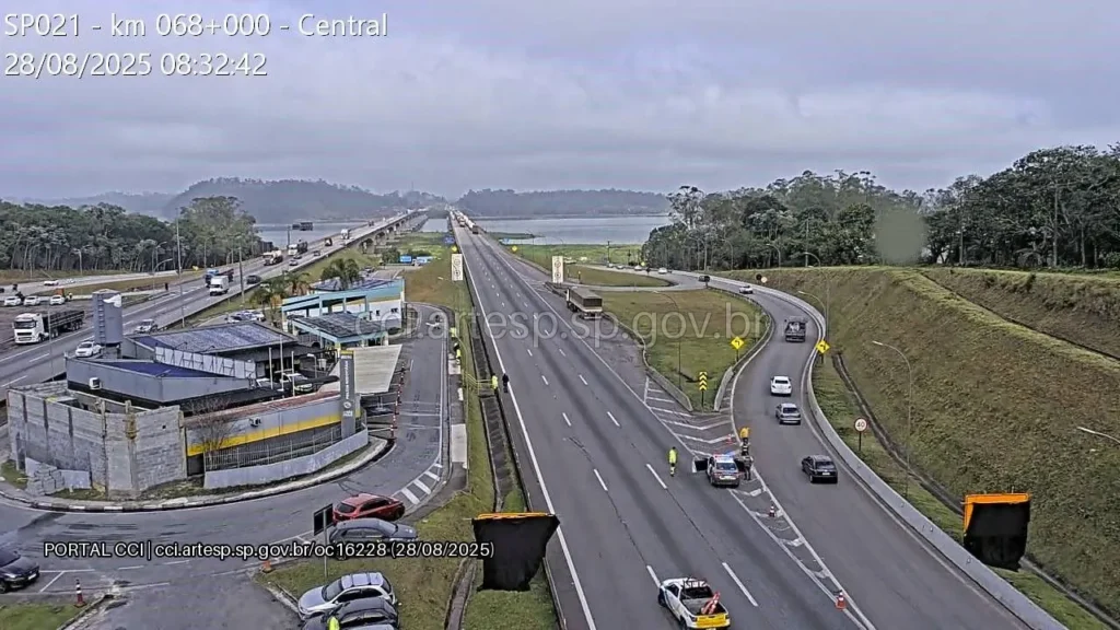 Desvio sendo realizado no retorno do km 68
