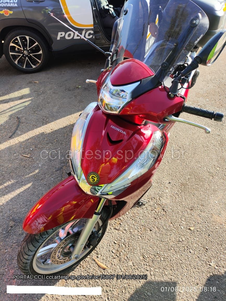 Moto Honda SH 300i rodovia raposo tavares