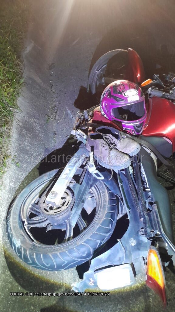 Moto Yamaha Fazer tamoios