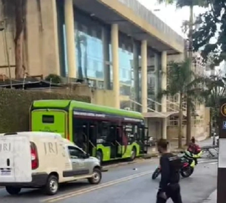 ônibus avenida duquesa de goiás