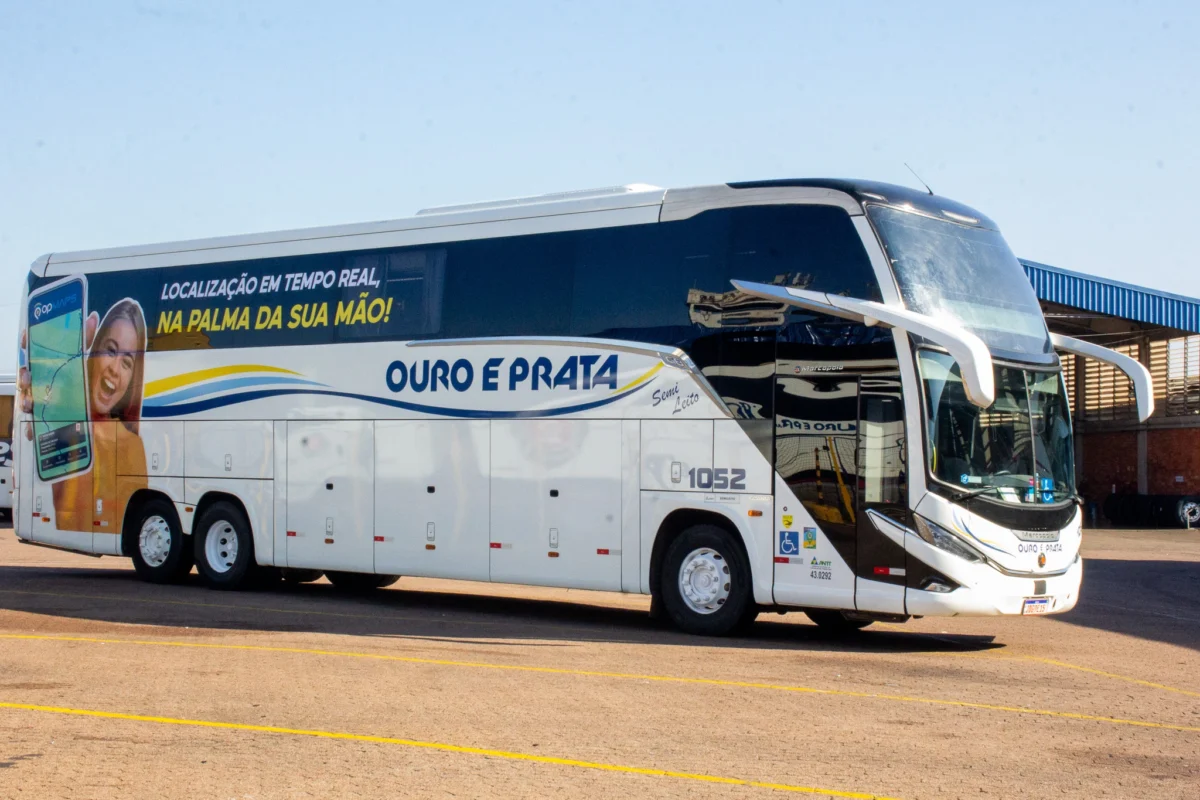 ônibus viação ouro e prata