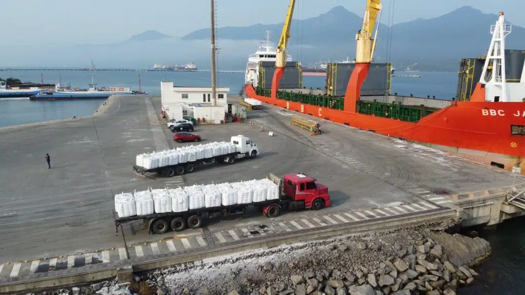 porto de são sebastião acesso