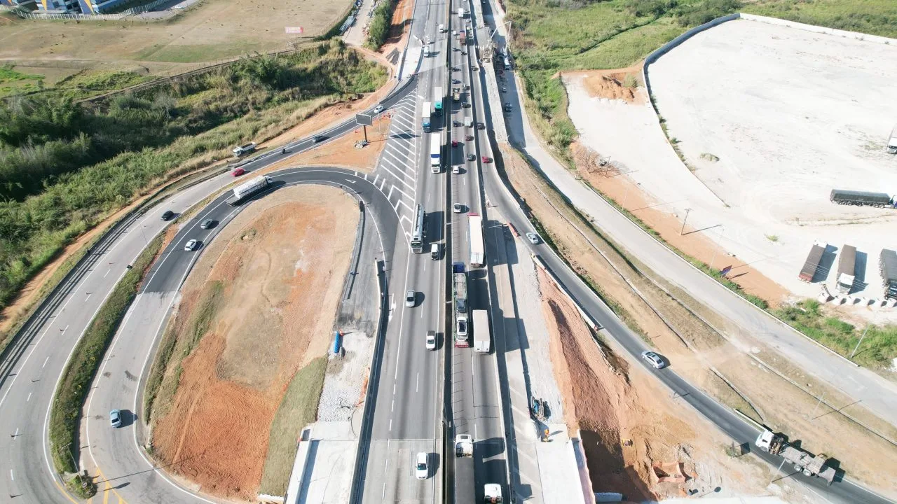 rodovia dutra pistas jacareí