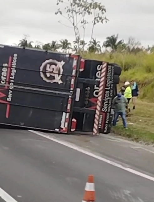 rodovia régis Bittencourt Pariquera tombamento