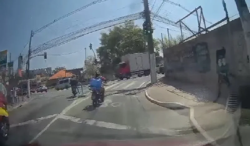 avenida Guarapiranga