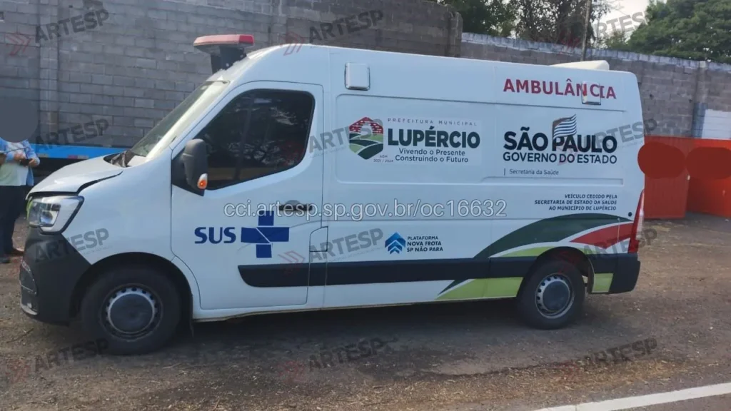 Ambulância Renaullt Master da Prefeitura de Lutércio