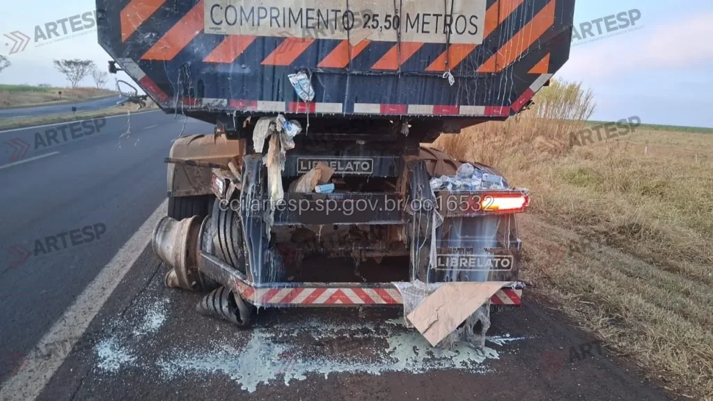 Carreta Mercedes-Benz Actros 2651 rodovia Anhanguera