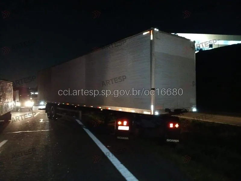 Carreta Scania 340 rodovia castelo Branco Itapevi