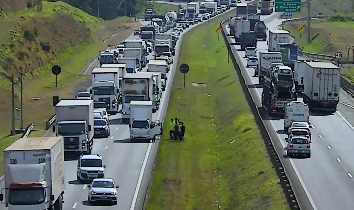 na altura do km 90 da rodovia dom pedro I