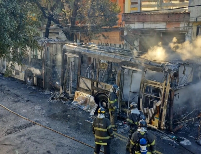 ônibus fogo zona sul de sp rua josé vieira martins