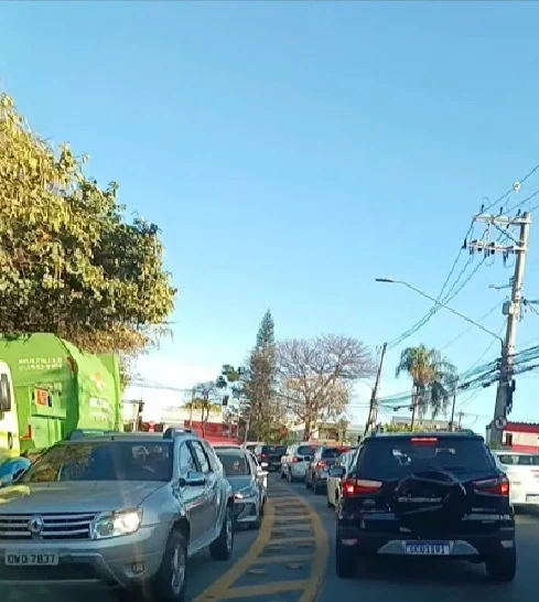 Avenida Raimundo Pereira de Magalhães