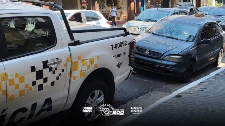 veículo com quase 600 multas