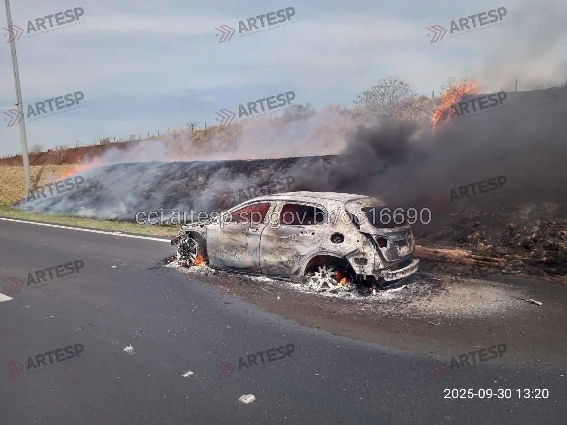Automóvel Mercedes-Benz rodovia dos Bandeirantes sumaré