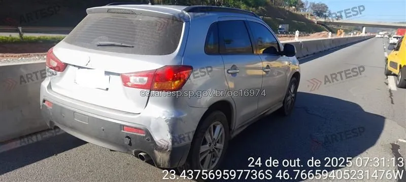 Automóvel no rodoanel