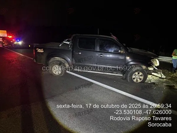 Caminhonete Toyota Hilux da serra