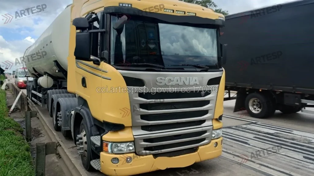Carreta Scania R440 rodoanel