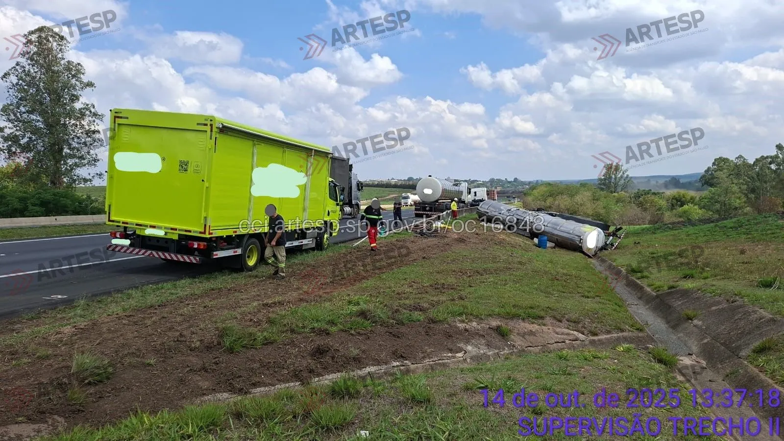 Carreta Scania rodovia dos Bandeirantes em Limeira