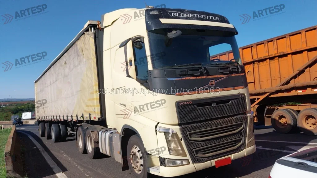 Carreta Volvo FH 460 rodovia anhanguera porto
