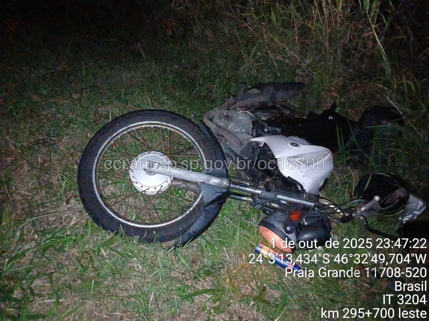 Moto Factor YBR rodovia padre Manoel da Nóbrega