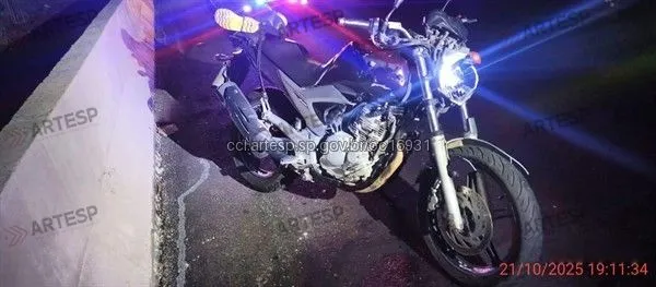 Moto Fazer rodovia Anhanguera