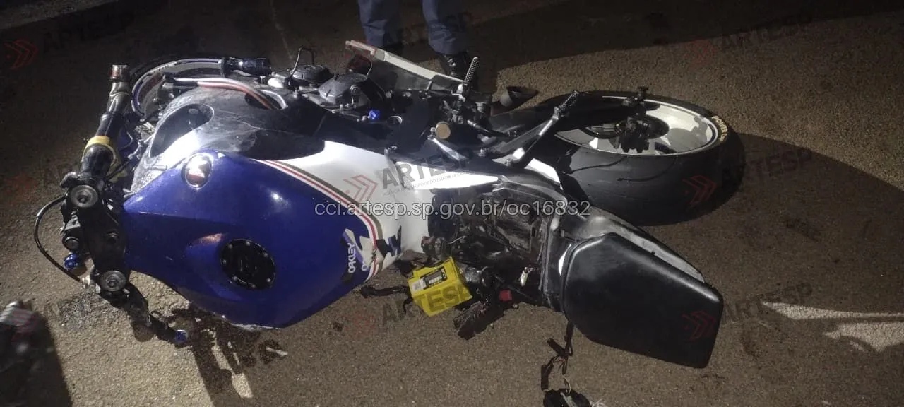 Moto Honda CBR 1000 sp-101