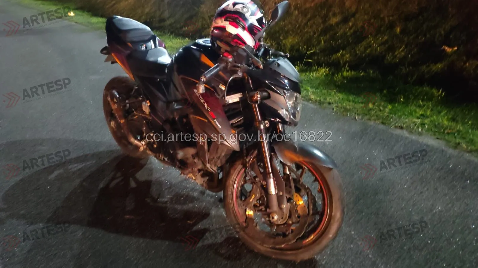 Moto Suzuki rodovia Anchieta