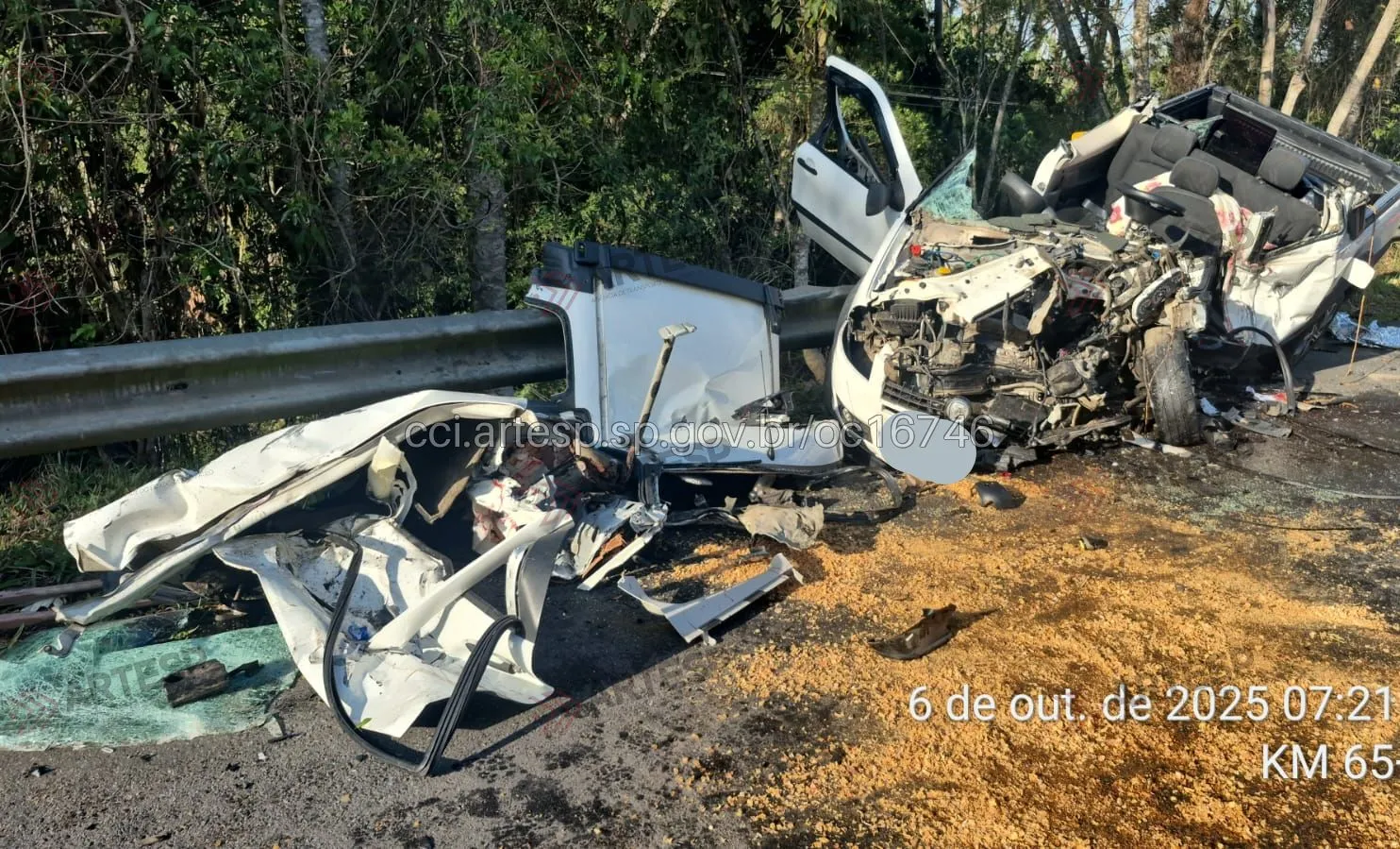Utilitário Fiat Strada rodovia mogi-bertioga