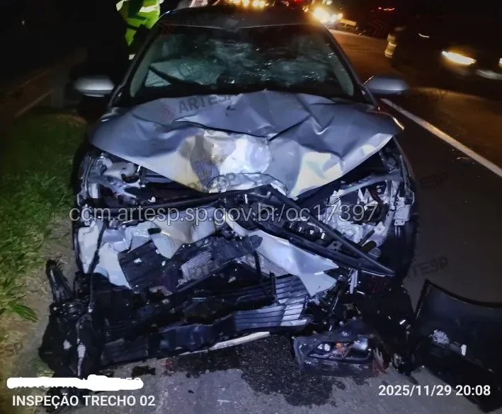 Automóvel Corolla rodovia dom pedro I