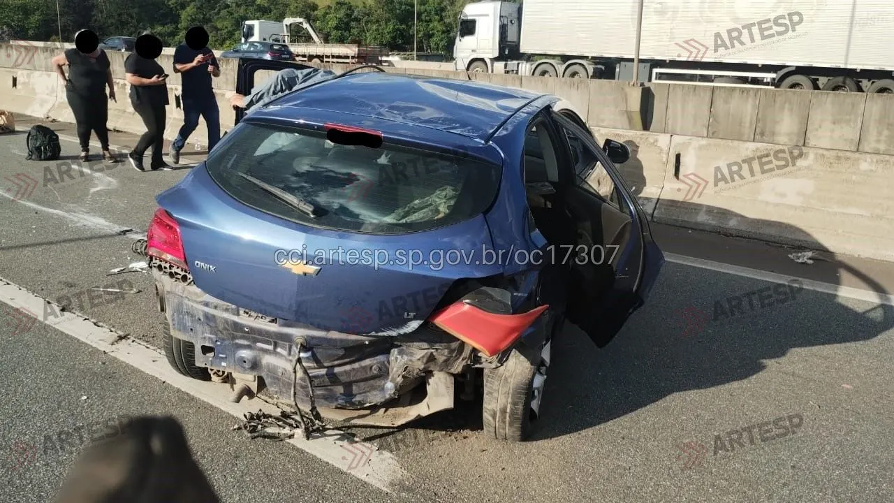 rodoanel Chevrolet Onix no km 31 em Embu das Artes