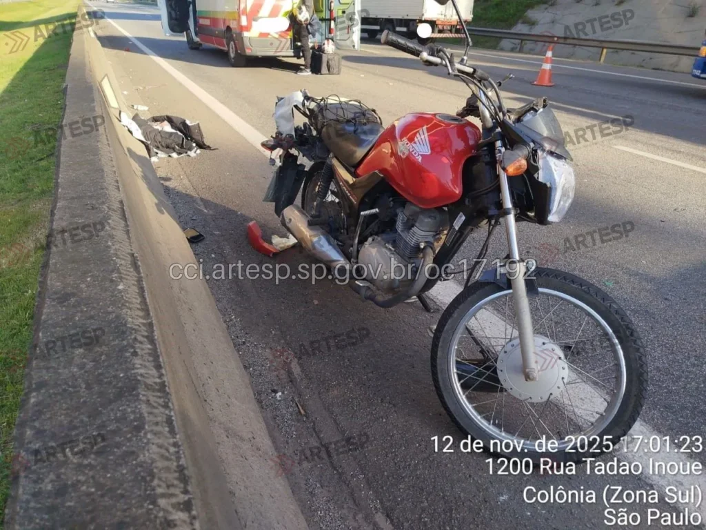 Moto Honda CG 125 no km 58,7 rodoanel