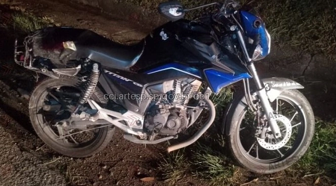 Moto Titan no km 31 em Itaquaquecetuba