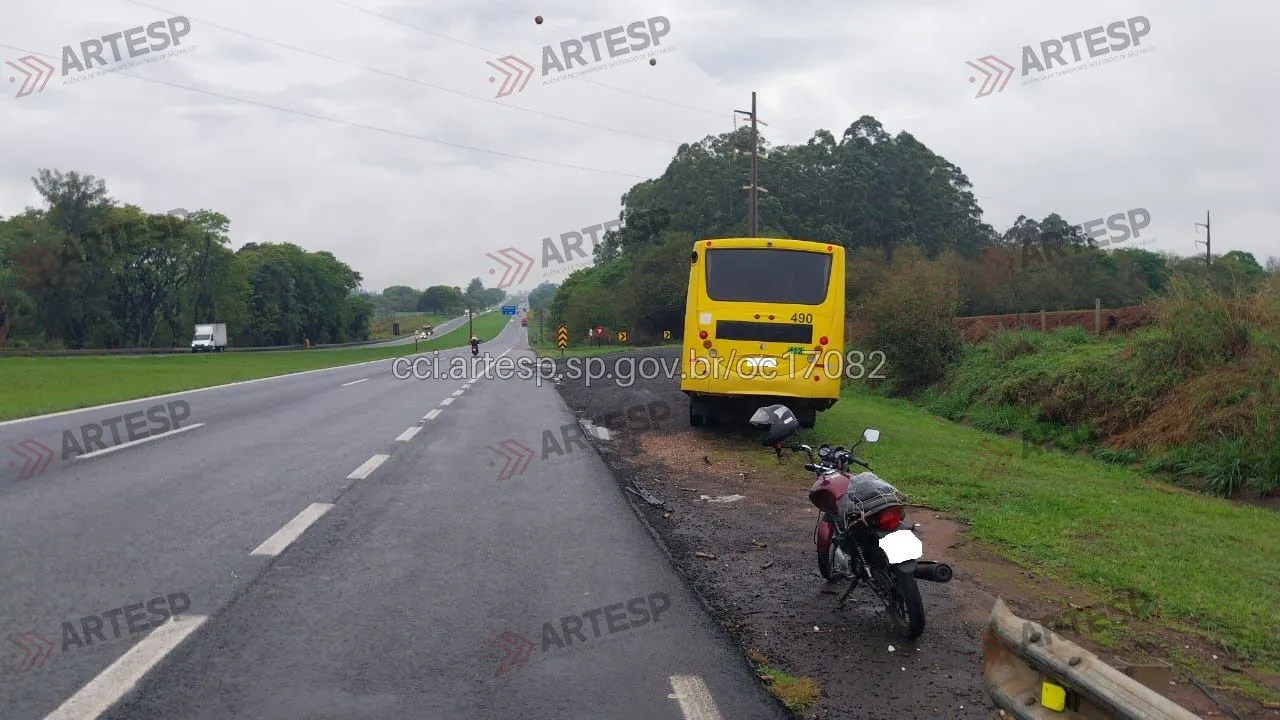 Ônibus Mercedes-Benz Busscar rodovia Anhanguera