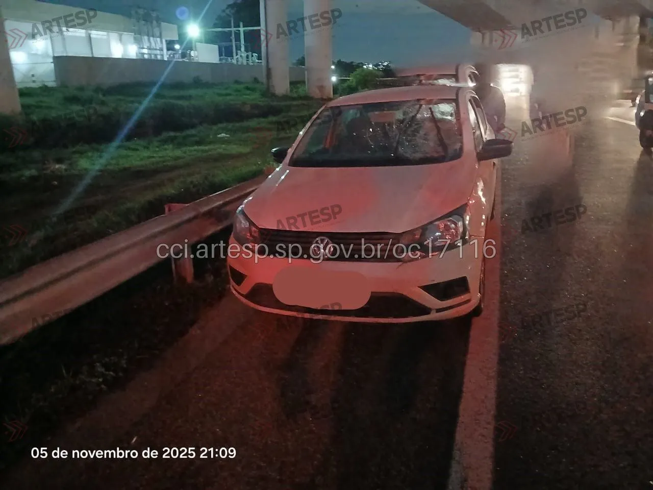 VW VOYAGE rodovia hélio smidt