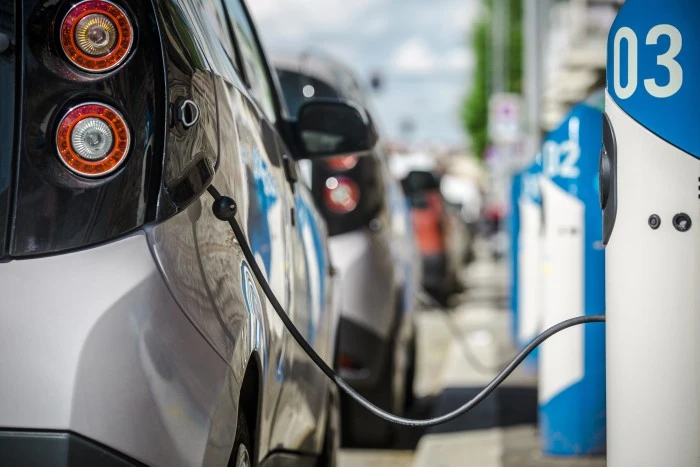 Veículos comerciais leves elétricos