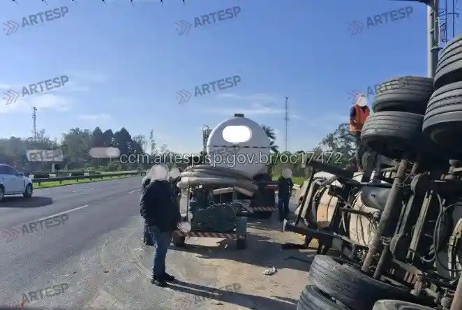 Bitrem Iveco 480 rodovia dos Imigrantes