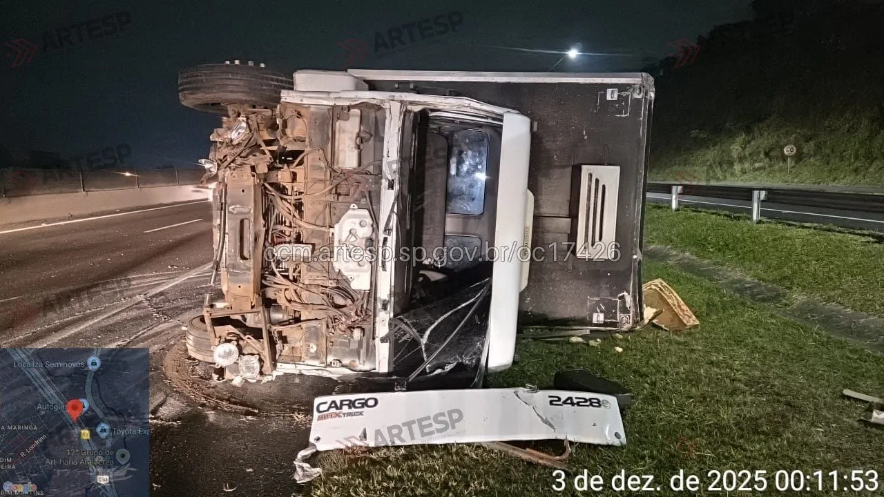 Caminhão Cargo 2428 rodovia dos Bandeirantes