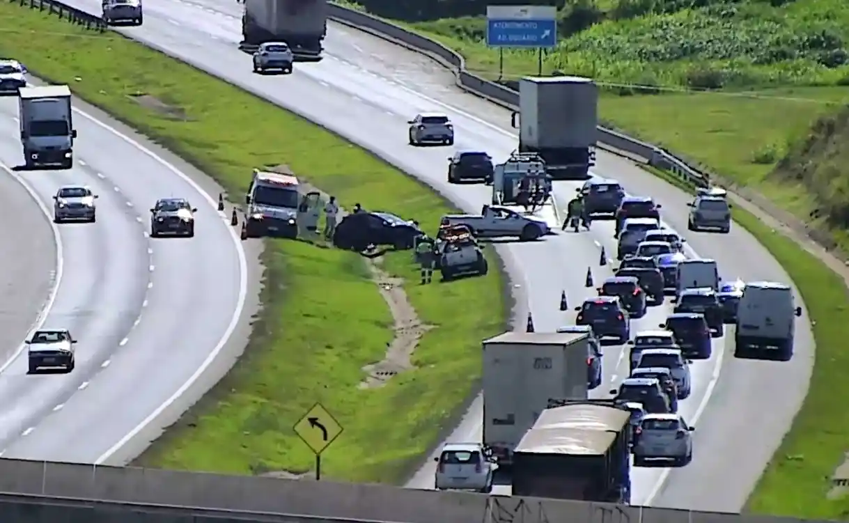 interdição de faixas no anel viário Magalhães Teixeira