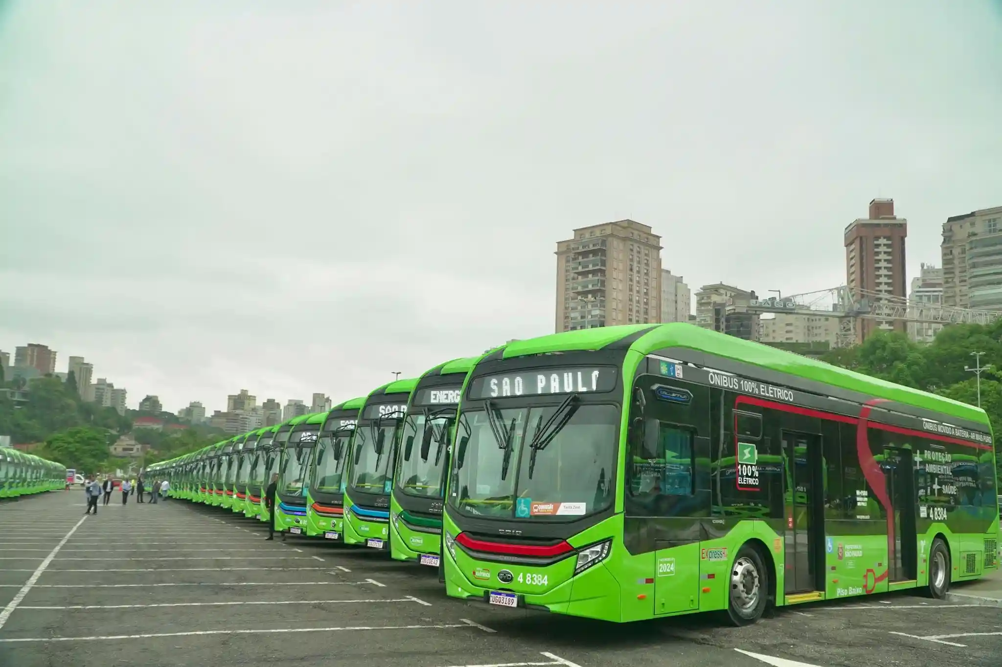 mais ônibus elétricos