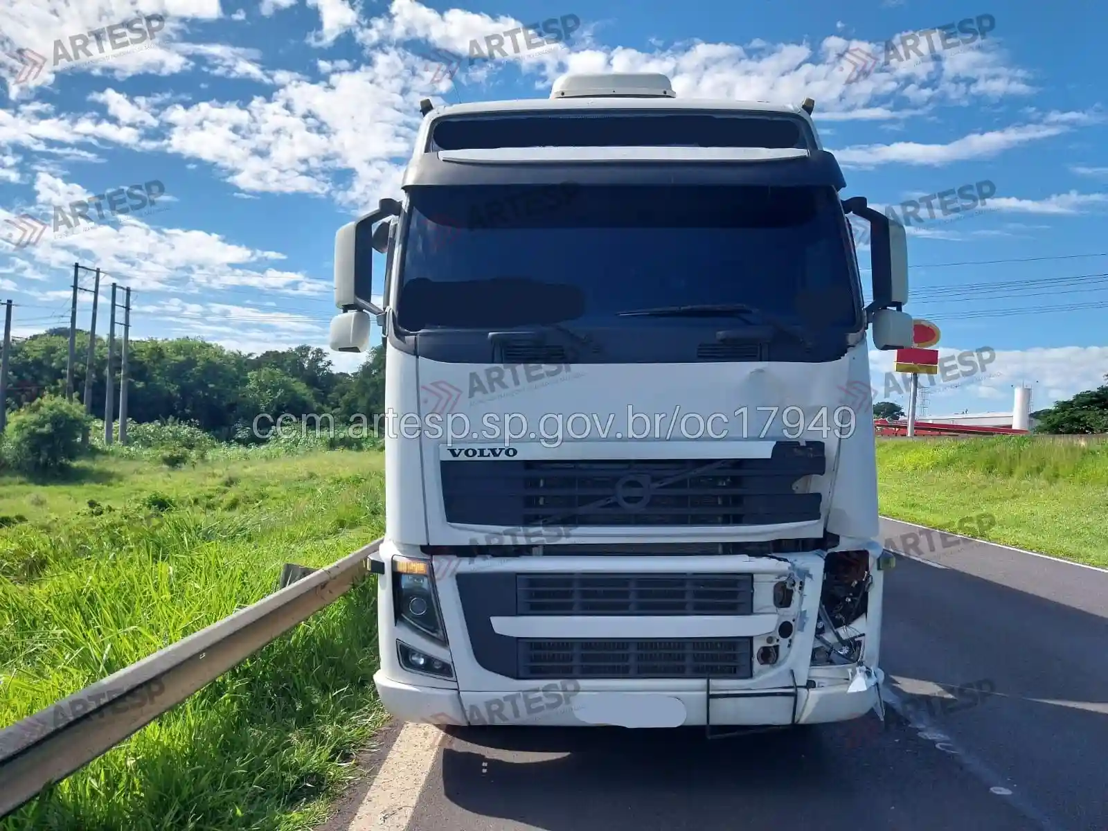 Carreta Volvo FH 440 rodovia anhanguera pirassununga