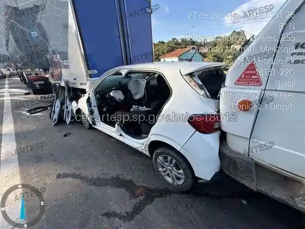 Engavetamento rodovia raposo tavares são roque