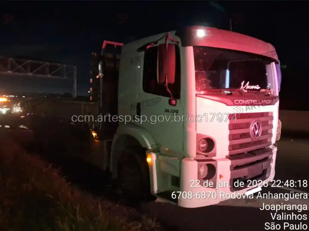 VW Constellation 26.320 rodovia