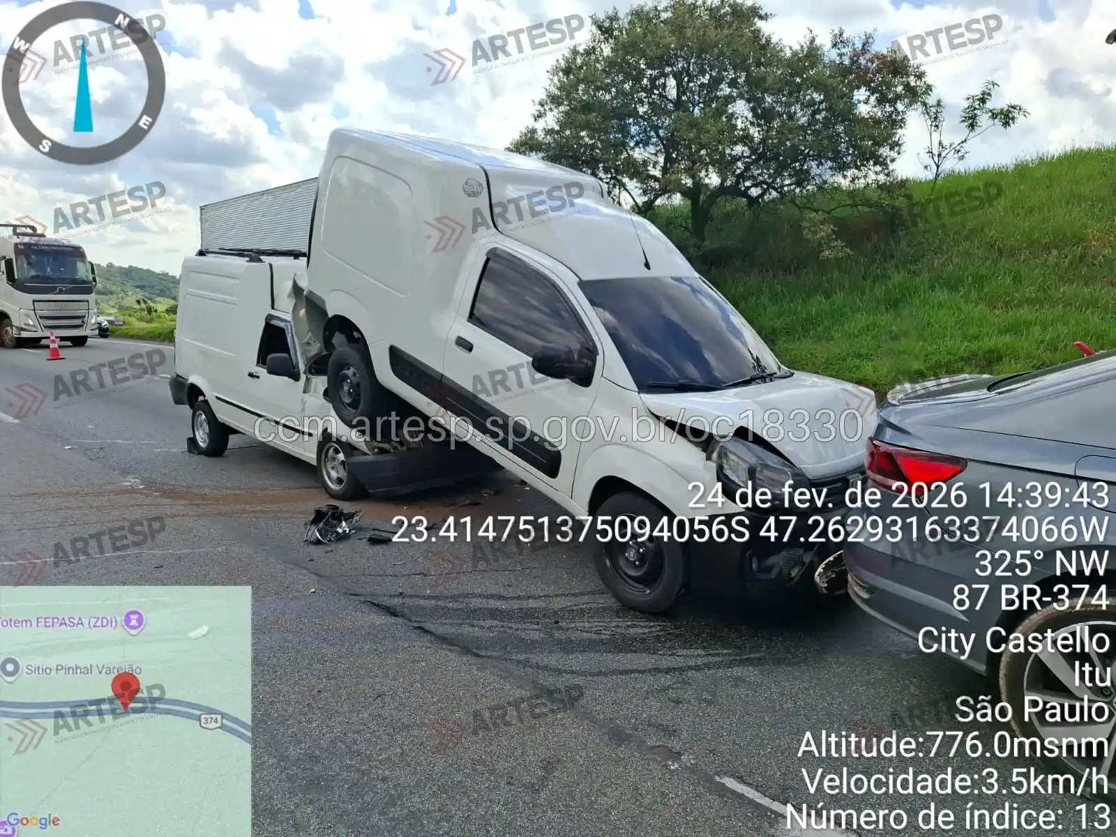 Automóvel VW Virtus e utilitários Fiat Fiorino rodovia castelo branco itu