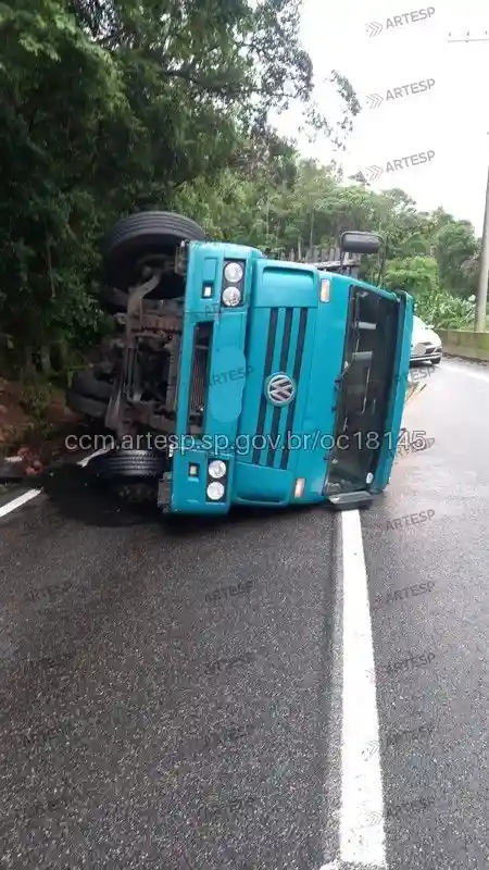 Caminhão VW rodovia anchieta