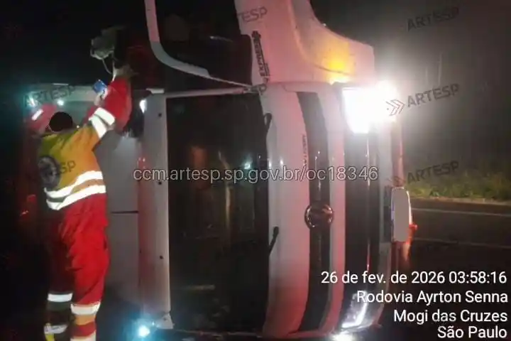 Caminhão VW rodovia ayrton senna