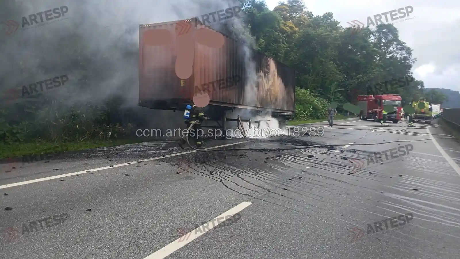 Carreta VW 29.530 cônego domênico rangoni santos